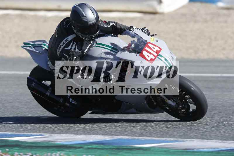 /Archiv-2024/02 29.01.-02.02.2024 Moto Center Thun Jerez/Gruppe gruen-green/414